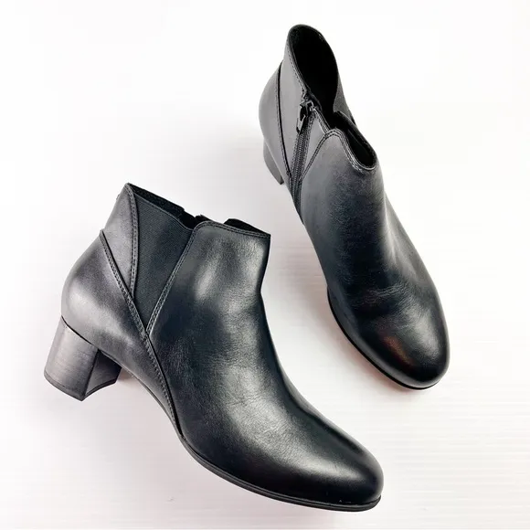 Aravon Booties womens 9.5 Black Leather Career Dress Women's Chelsea Boot