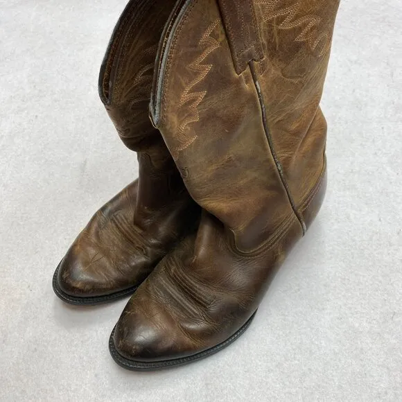 Ariat Cowboy Boots Men's Size 9EE Style# 34625 Leather Western Boots Heritage