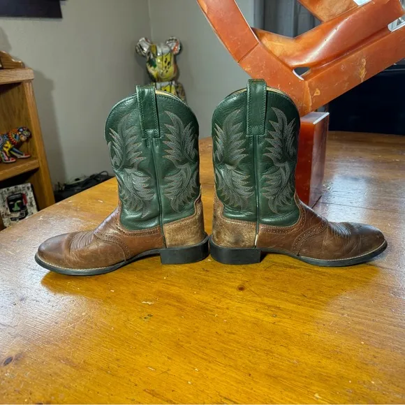 Ariat Cowboy Boots Sz 10.5 EE