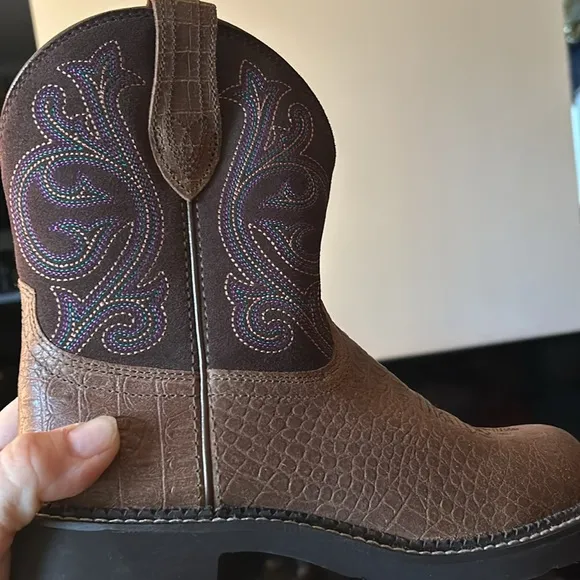 Ariat fat baby original leather ankle western boots
