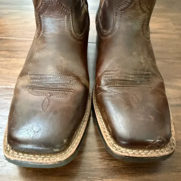 Ariat QuickDraw VentTek Western Cowboy Boots with Red and Blue Accents-Size 4.5