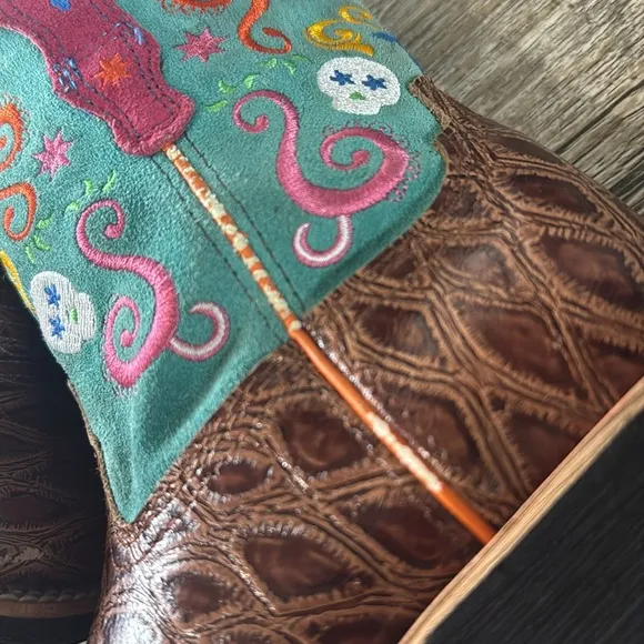 🌟Ariat 🌟Tombstone 🌟Brown Turquoise Skulls Cowboy Leather Boots Square Toe, 2