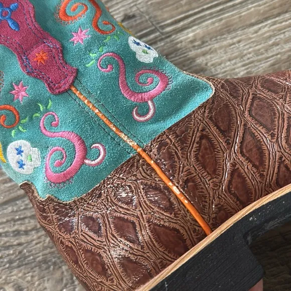 🌟Ariat 🌟Tombstone 🌟Brown Turquoise Skulls Cowboy Leather Boots Square Toe, 2