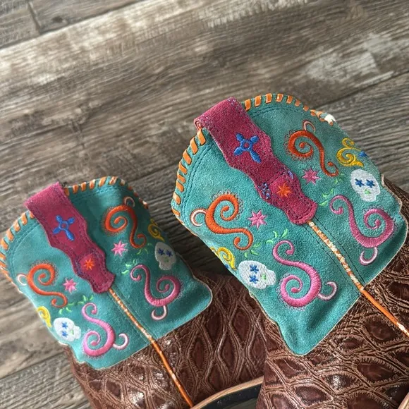 🌟Ariat 🌟Tombstone 🌟Brown Turquoise Skulls Cowboy Leather Boots Square Toe, 2