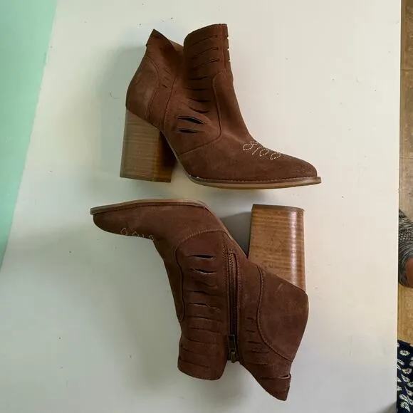 Ariat Unbridled Adriana Western Bootie Whiskey Suede Cowgirl Boots Size 8 Cowboy