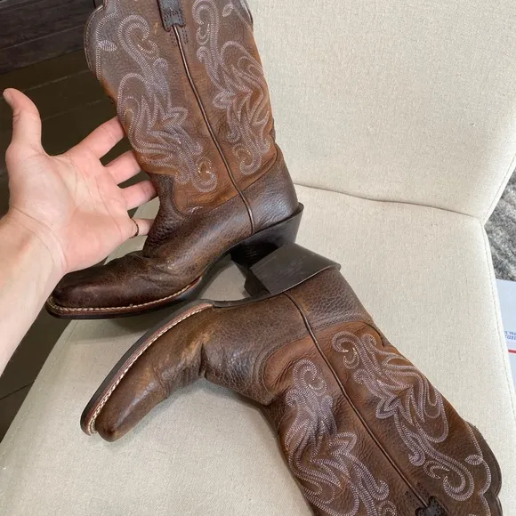 ARIAT western Womens boots square toe leather boots size 6.5 6.5 b brown boots