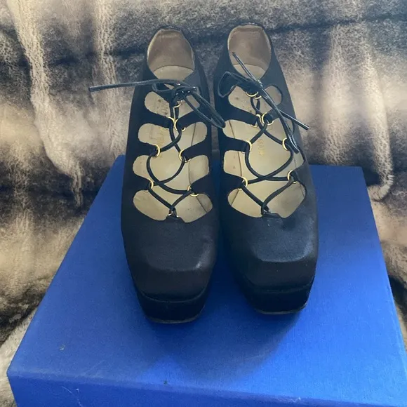 Armani Made In Italy 🇮🇹 Black Silk Gold Hardware Comfortable Platform Shoes