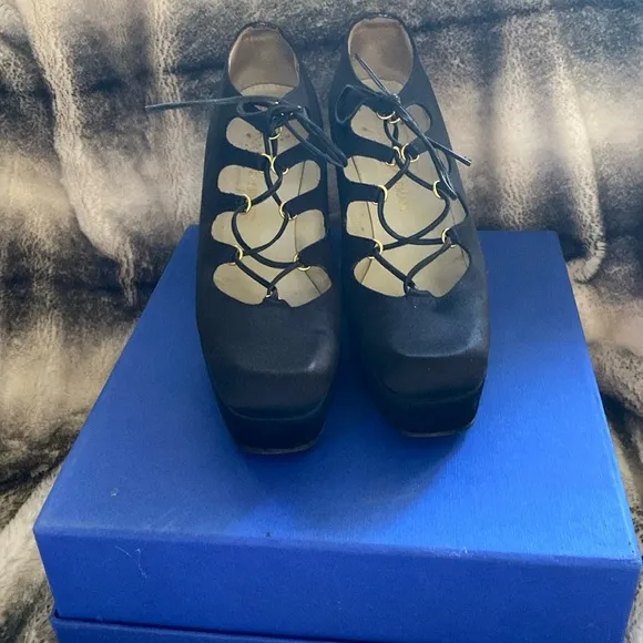 Armani Made In Italy 🇮🇹 Black Silk Gold Hardware Comfortable Platform Shoes