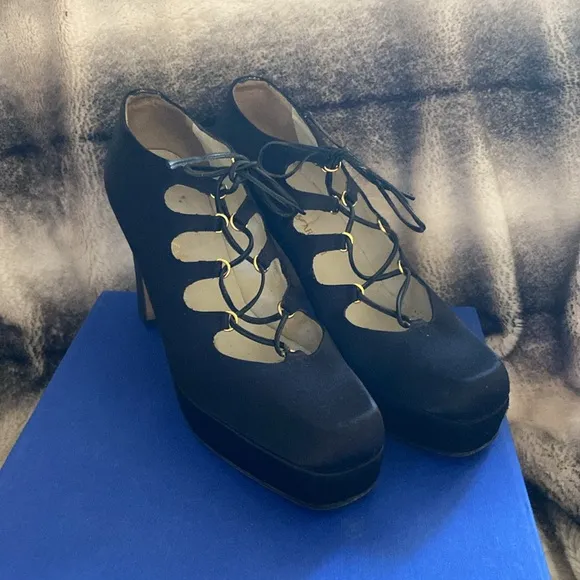 Armani Made In Italy 🇮🇹 Black Silk Gold Hardware Comfortable Platform Shoes