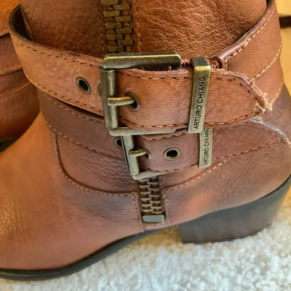 ARTURO CHIANG WOMENS LEATHER BOOTS