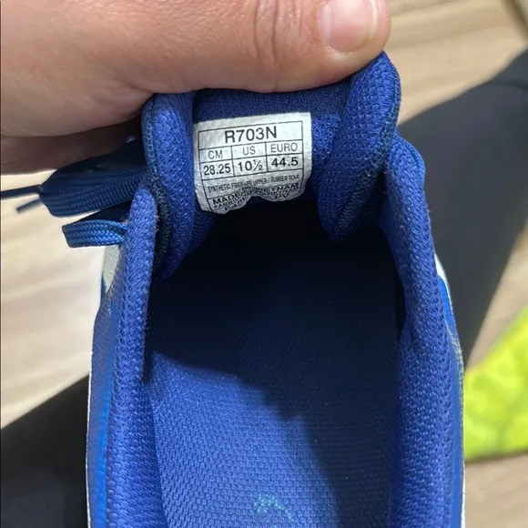 Asics GEL-BLADE 6 4301  SIZE 10.5