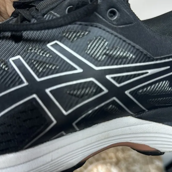 ASICS Gel Flux 5 Running shoes Men’s 9.5 Women’s 10.5