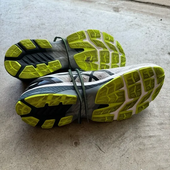 ASICS Gel Kayano 27.