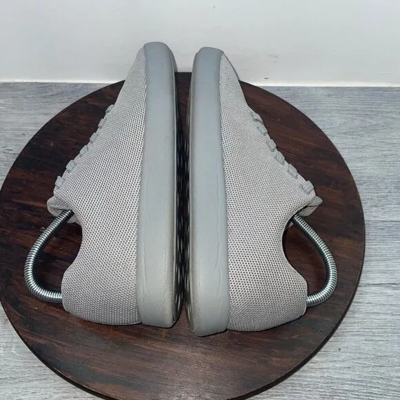 Atoms Gray Sneakers Shoes Model 000 R 19 Men's 6.5 Women’s 8 Comfortable Casual