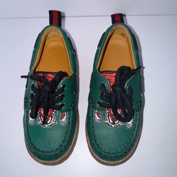 Authentic Gucci boy toddler green leather loafer with red tiger print size 24