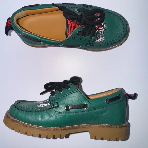 Authentic Gucci boy toddler green leather loafer with red tiger print size 24