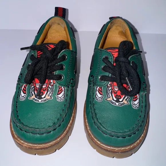 Authentic Gucci boy toddler green leather loafer with red tiger print size 24