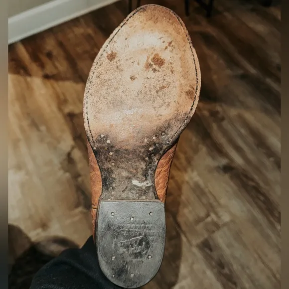 AUTHENTIC TONY LAMA MENS BOOTS