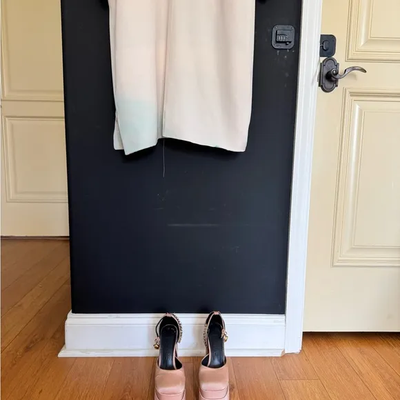 Baby pink silk Kimono with Subtle Patterns