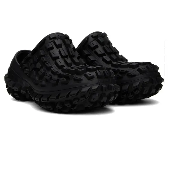 Balenciaga defender clogs