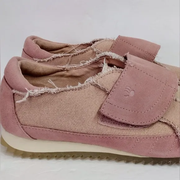 BEARPAW Austin 🩷 Blush Light Weight Comfortable Shoes Size 9 NEW! 🔥