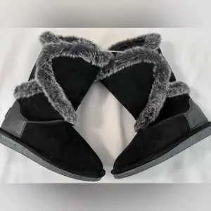 Bearpaw Women Sz‎ 8  Cozy Soft Black Boot NWOB 2410W-SHELLY Suede Faux