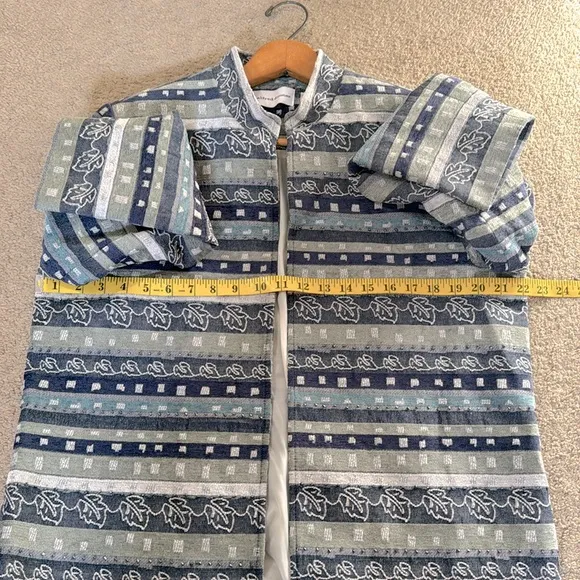 Beautiful Stylish Blue &amp; Green Blazer Size 14