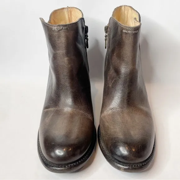 Bed Stu Yell Smoke Gray and Black Natural Leather Ankle Boot Size 10