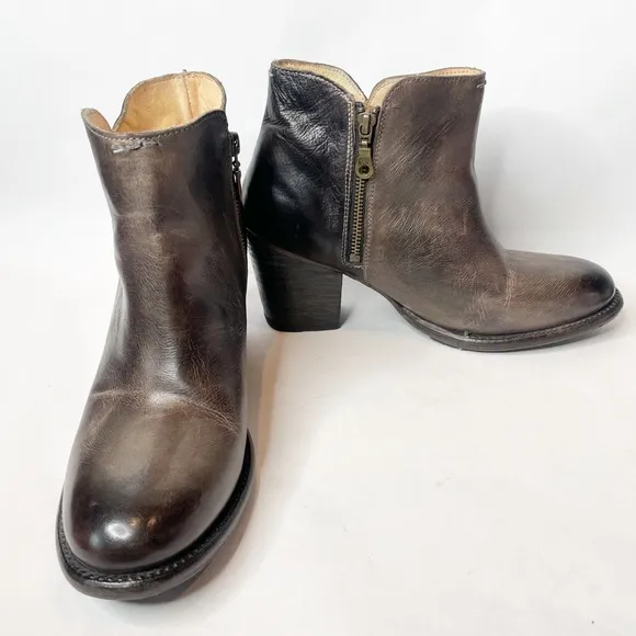 Bed Stu Yell Smoke Gray and Black Natural Leather Ankle Boot Size 10