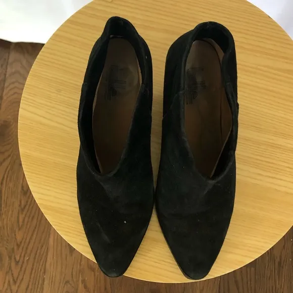 Belle by Sigerson Morrison black suede ankle boot