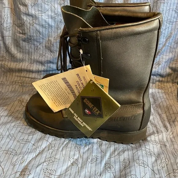 Belleville Gore Tex cold weather water resistant tactical boots 7