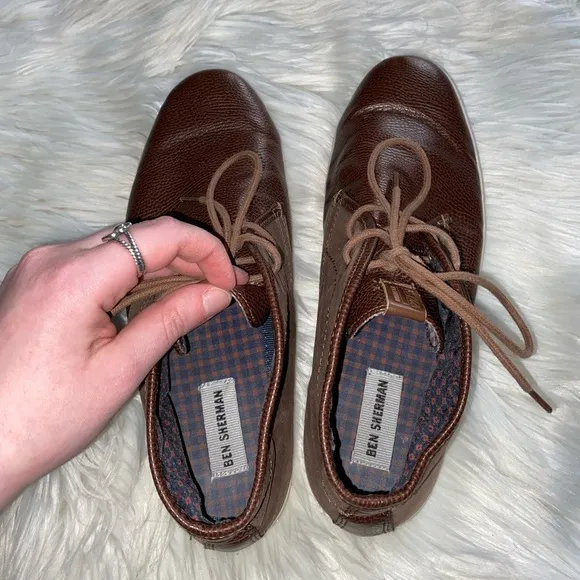 Ben Sherman brown tan size 10 men’s chukka boots