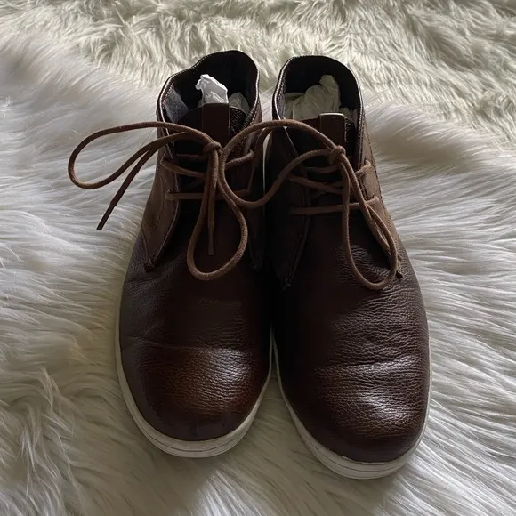 Ben Sherman brown tan size 10 men’s chukka boots