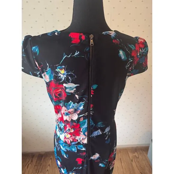 BETSEY JOHNSON Black Flower Print Dress Size 8