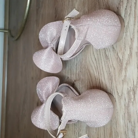 Betsey Johnson Nobel Ballet Champagne Shimmer Ankle Strap Flats Girls 13