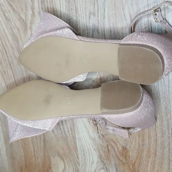 Betsey Johnson Nobel Ballet Champagne Shimmer Ankle Strap Flats Girls 13