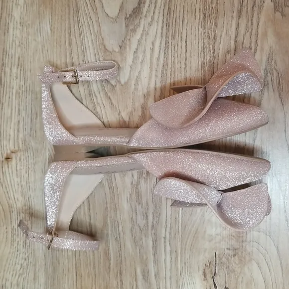 Betsey Johnson Nobel Ballet Champagne Shimmer Ankle Strap Flats Girls 13