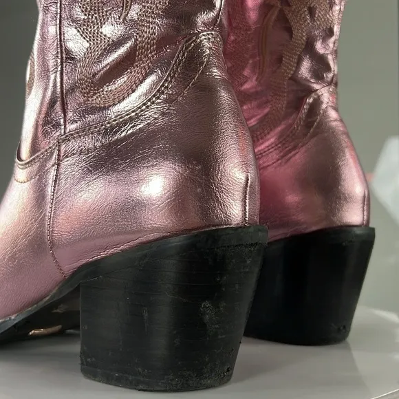 Billini Metallic Pink DANILO Vegan Leather Cowgirl Boots Size 9