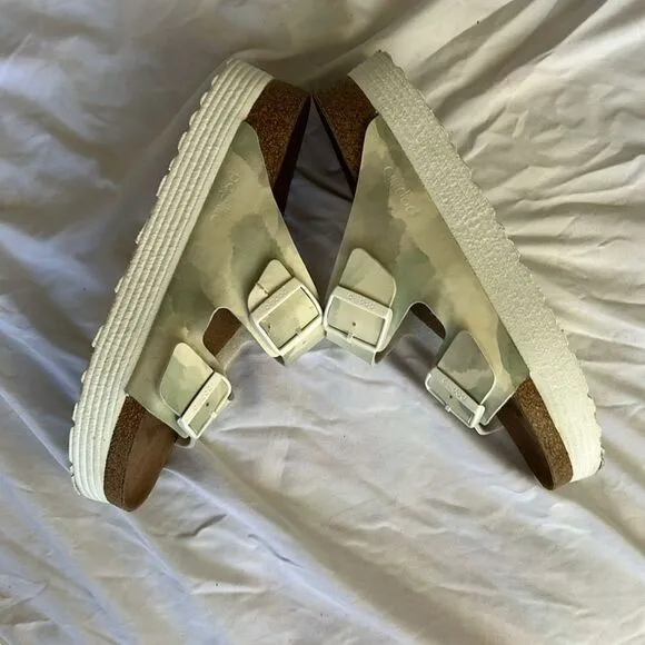 Birkenstock Papillio Arizona Platform Watercolor Khaki, Size 9 (40), NWT flaw