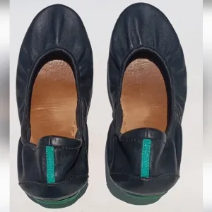 Black and Green Women's Shoes
