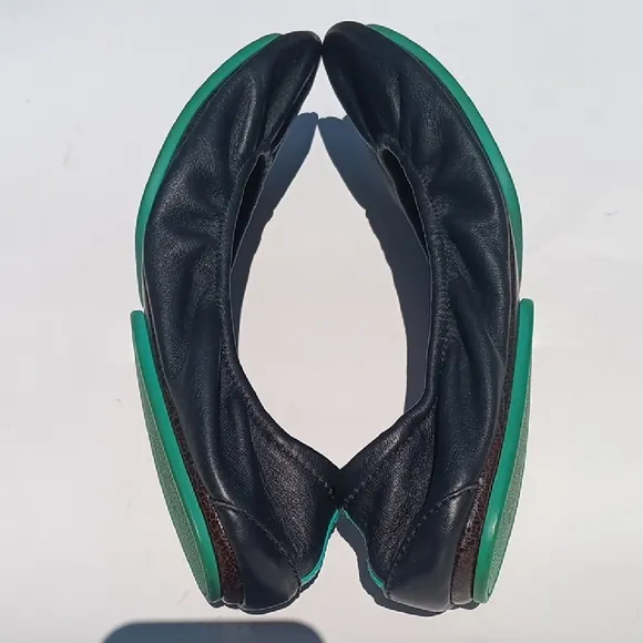 Black and Green Women's Shoes