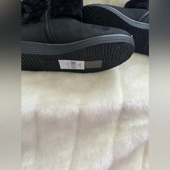 Black Ankle Boots with Faux Fur