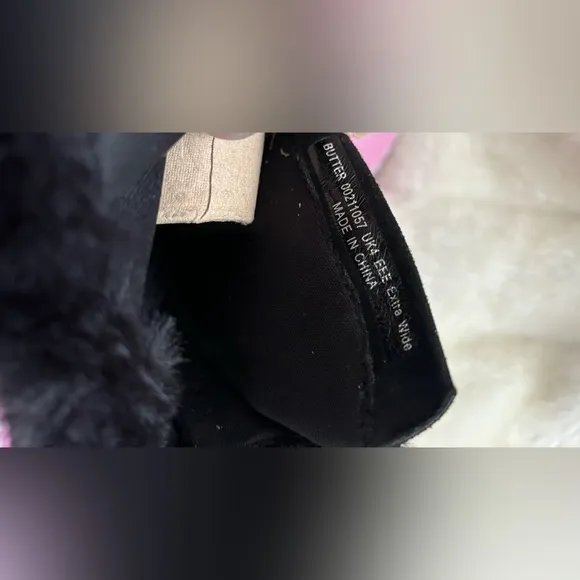 Black Ankle Boots with Faux Fur
