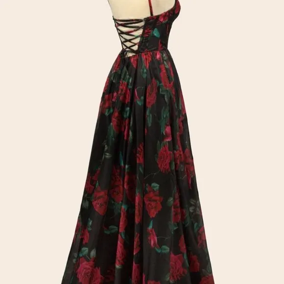 Black formal dress.prom ball gown. Evening mother of the bride groom dress