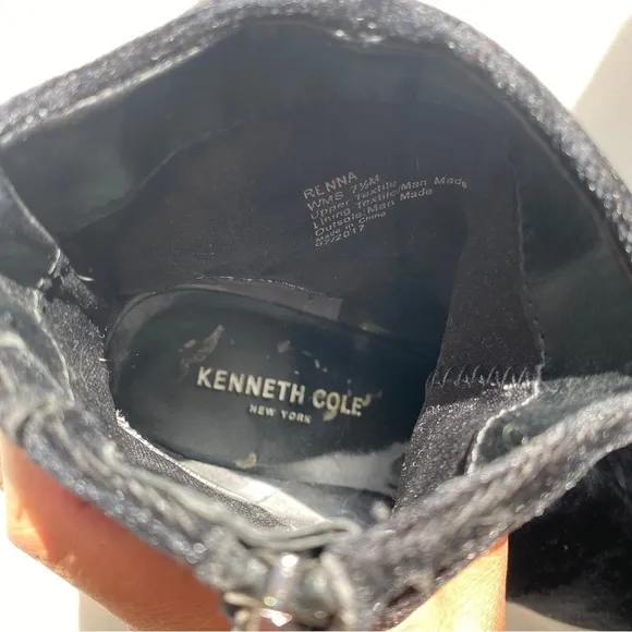 Black Velvet Kenneth Cole ankle boots size 7.5