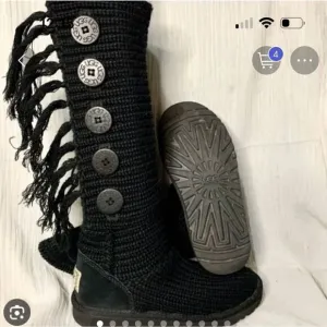 Black fringe Cardy sweater knit pull on button up boots, 9.5 guc