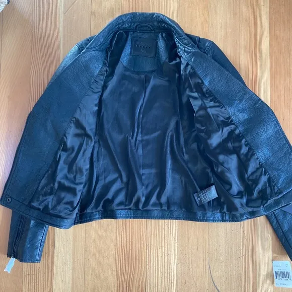 Blank NYC Vegan Leatherette Motorcycle Jacket In All Black Size XS NWT