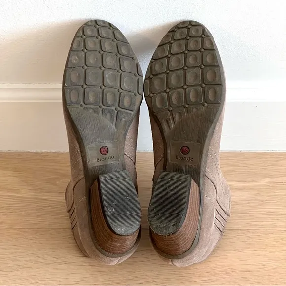 Blondo Waterproof Ankle Bootie - Taupe - Size 7.5M