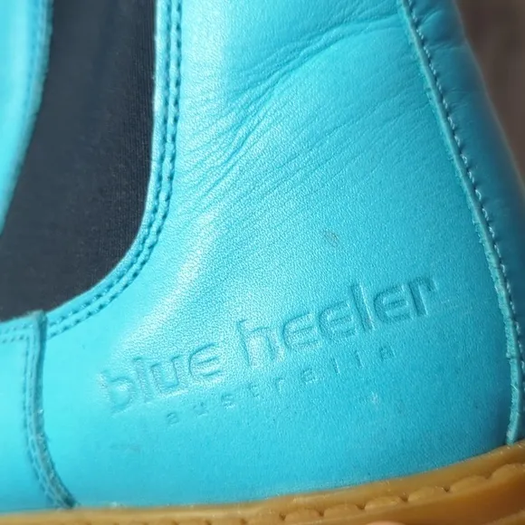 Blue heeler Australia boots size 39 or US women's 8