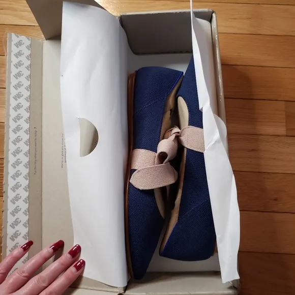BNIB Rothys Sapphire Mary Janes Size 10, Navy &amp; Pink